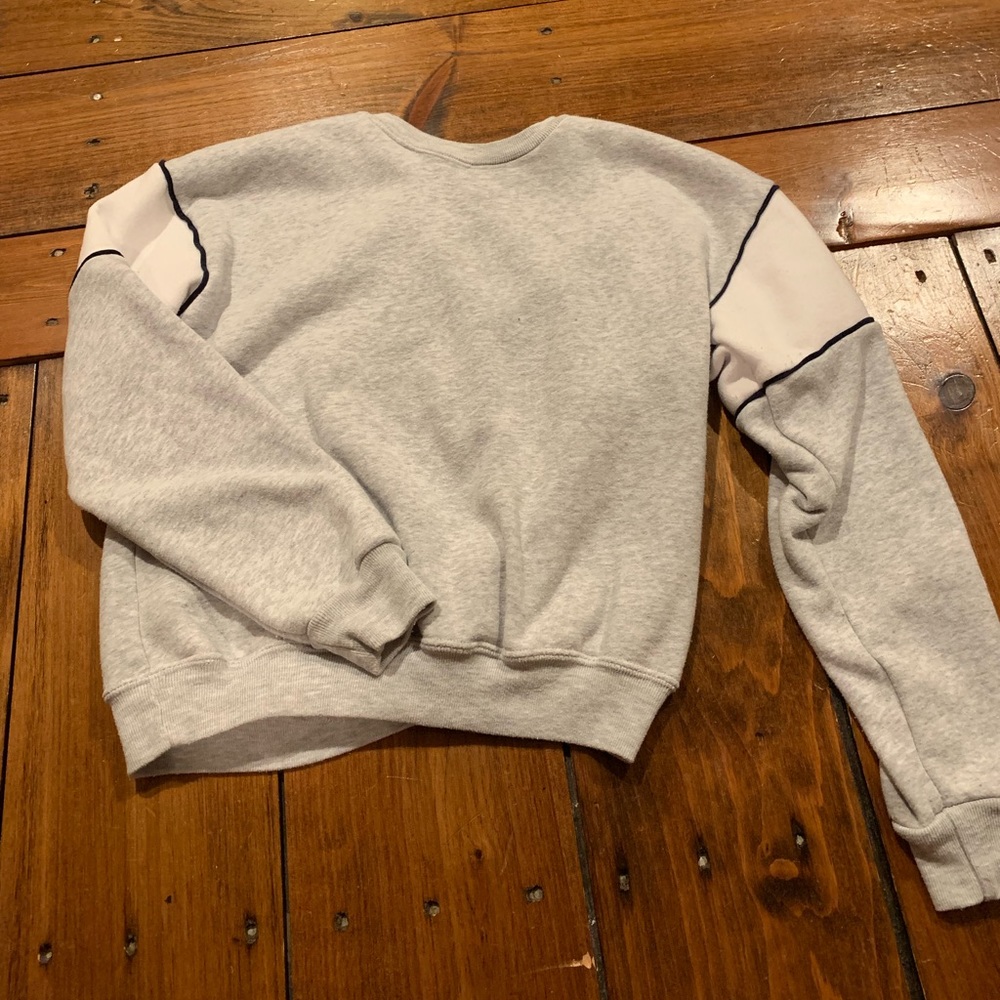 Brandy Melville cropped hoodie